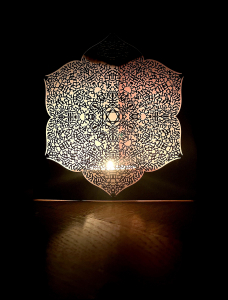 Haripriya-Typo-Mantra-Karte-001-Windlicht-gesamt-hoch-d